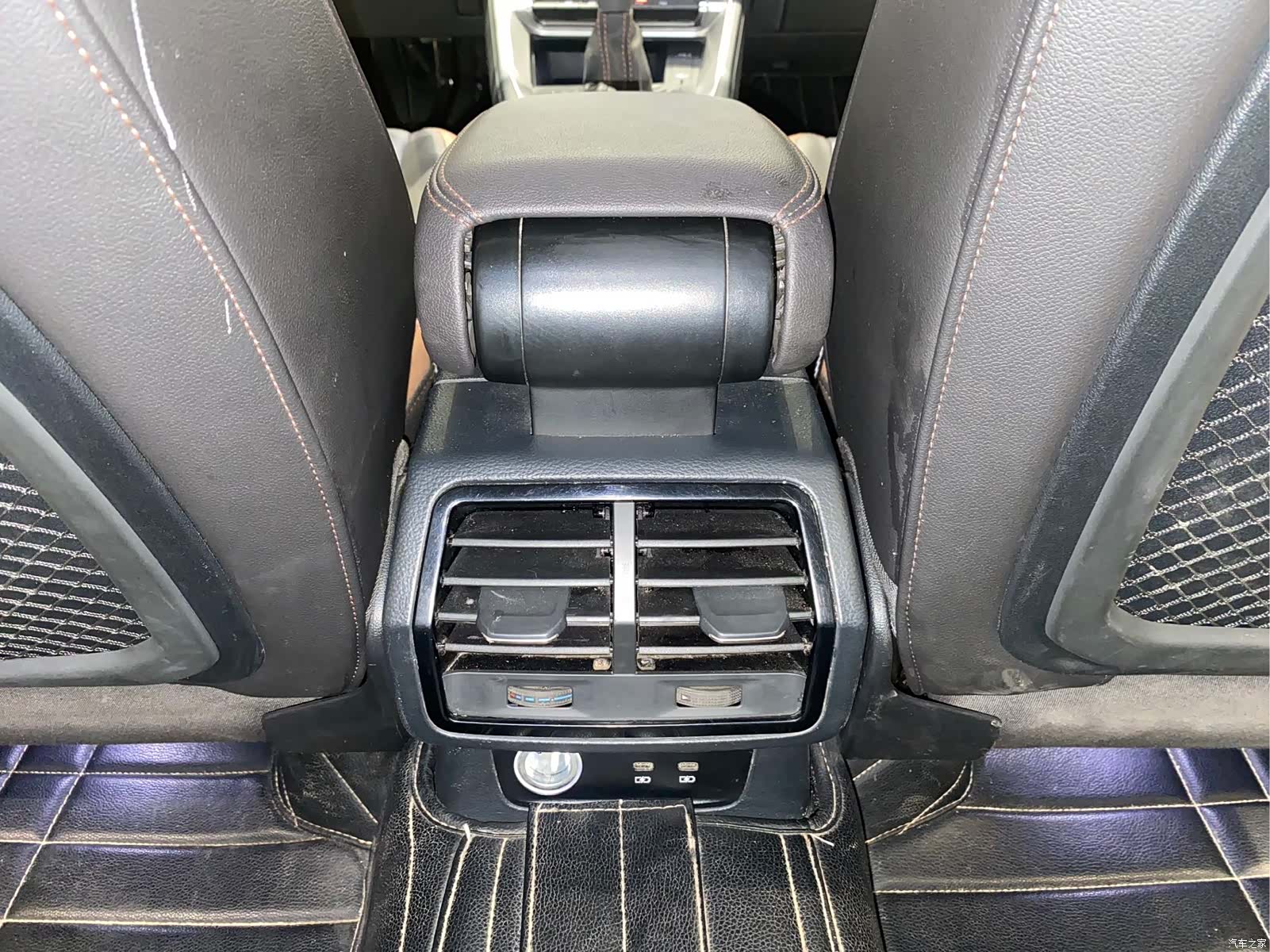 Audi Q3, 2023 17