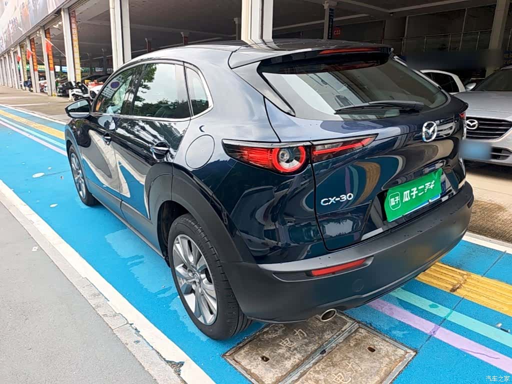 Mazda CX-30, 2021 все фото