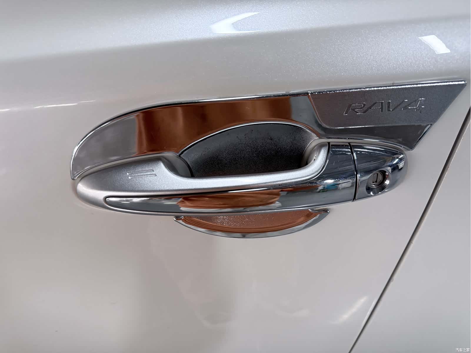 Toyota RAV4, 2018 7