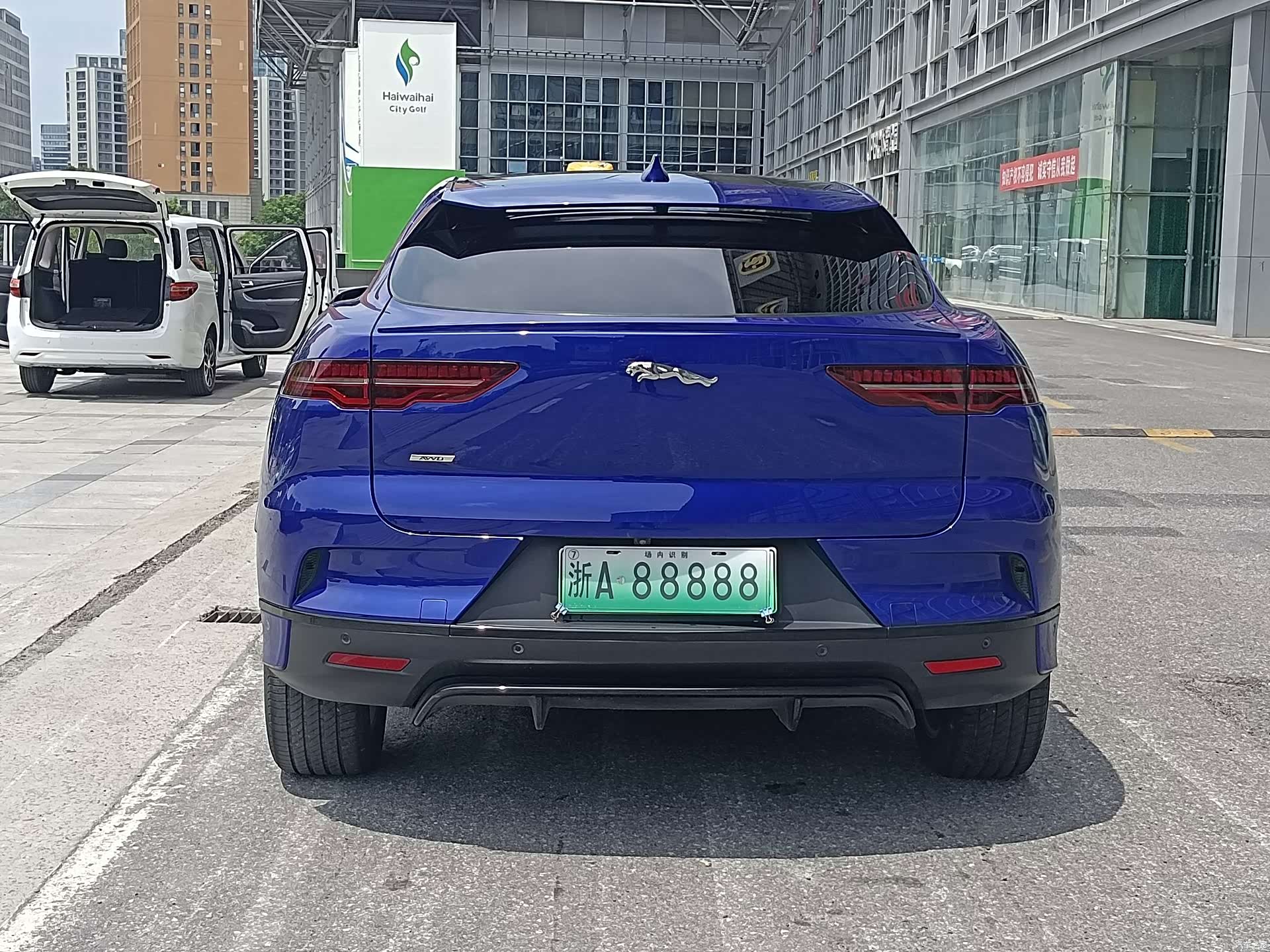 Jaguar I-PACE, 2020 7