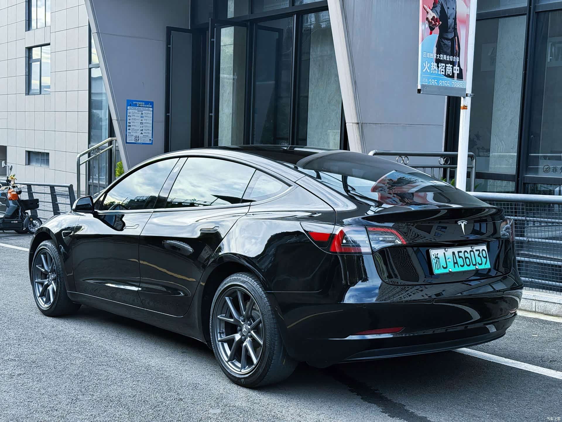 Tesla Model 3, 2021 2