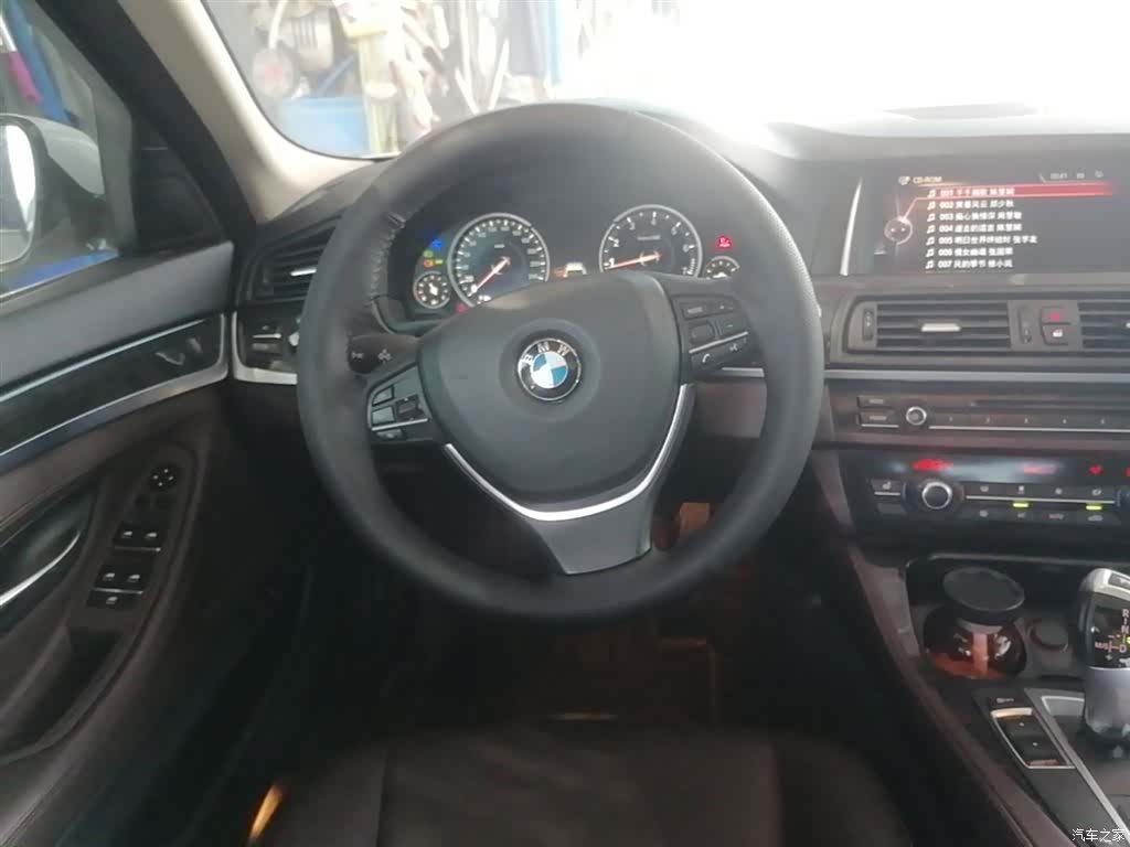 BMW 5 Series, 2016 11