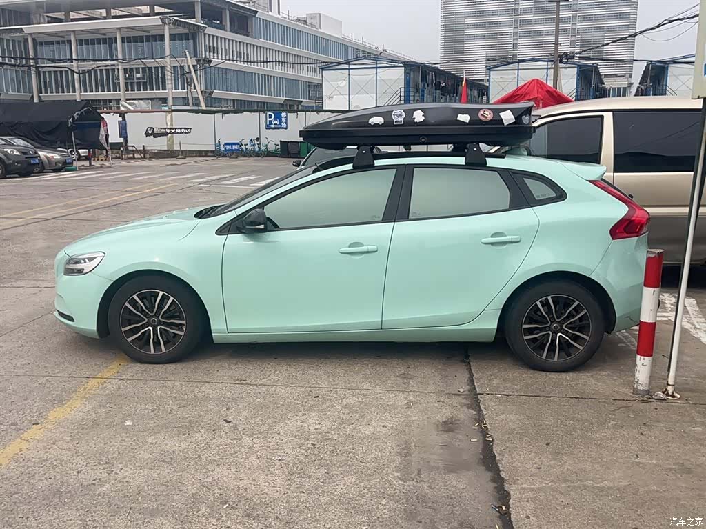 Volvo V40, 2018 3