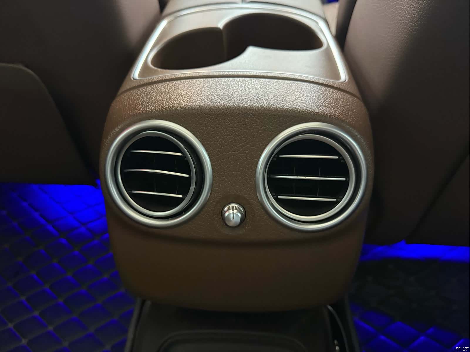 Mercedes-Benz E-Class, 2018 9