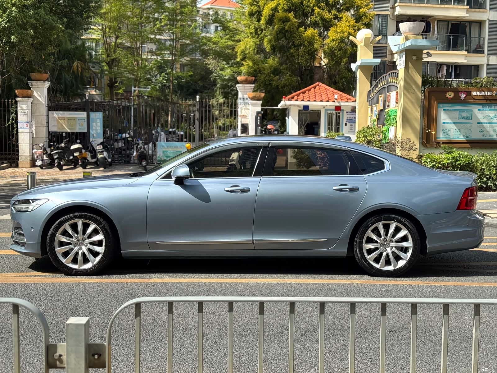 Volvo S90, 2018 16
