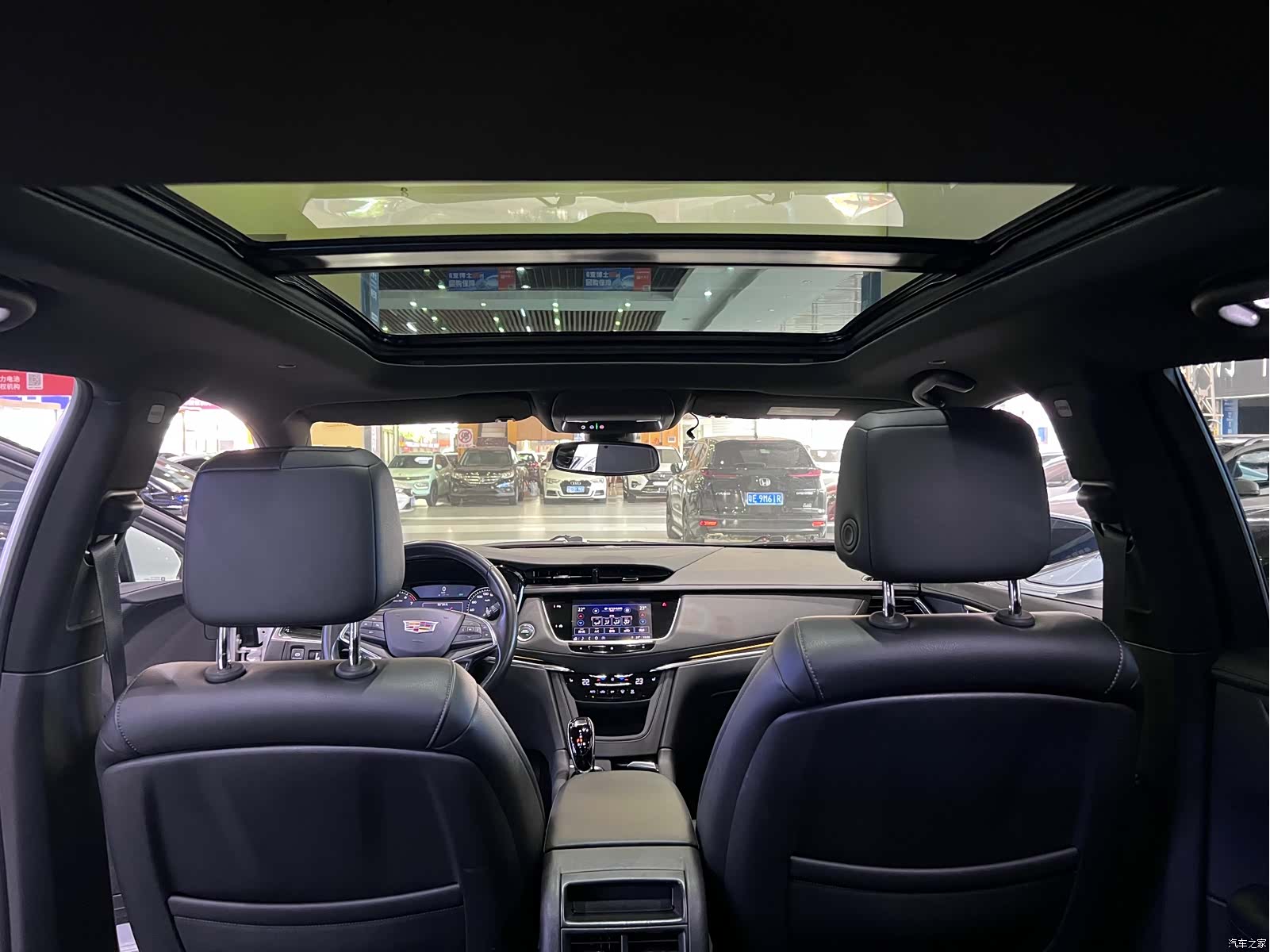 Cadillac XT5, 2021 12