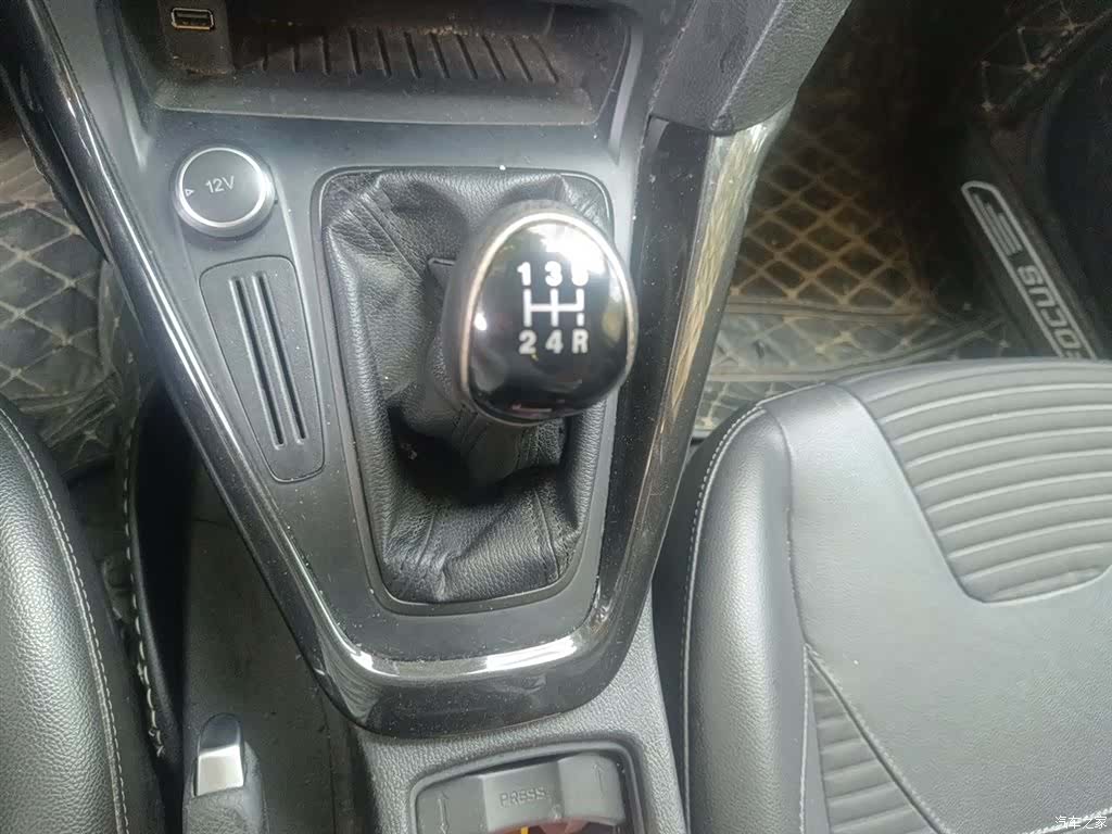 Ford Focus, 2019 7