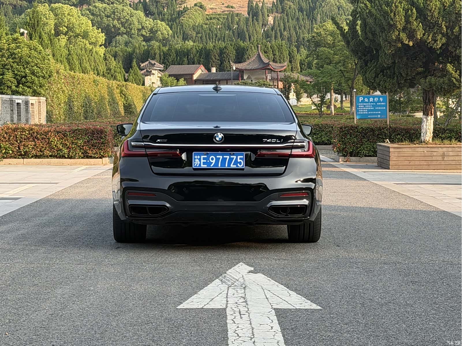BMW 7 Series, 2019 все фото