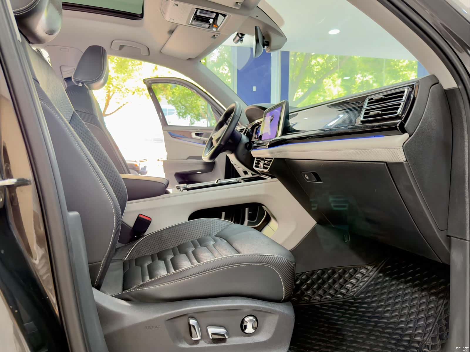 Volkswagen Teramont X, 2022 13