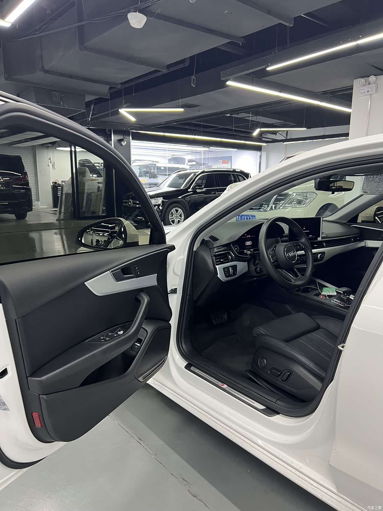 Audi A4L, 2021 7