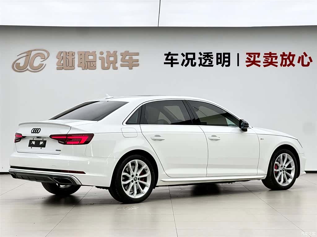 Audi A4L, 2019 все фото