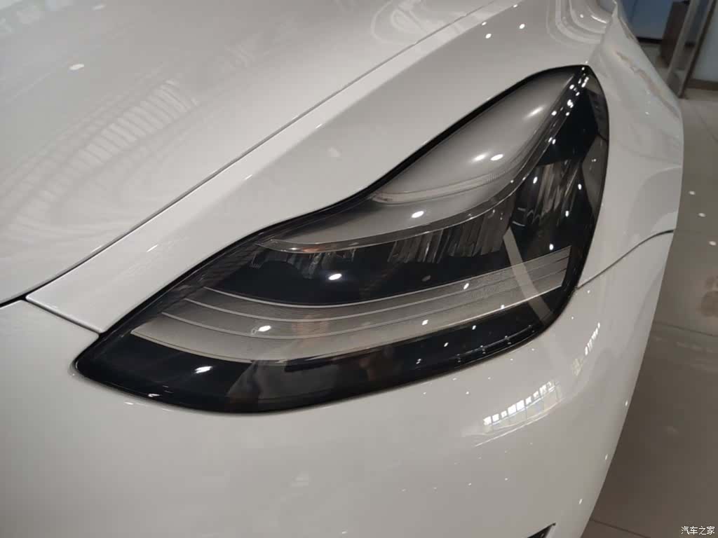 Tesla Model 3, 2020 24