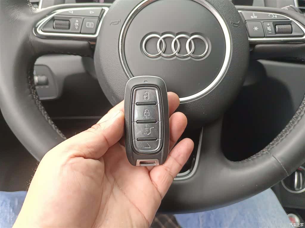 Audi Q3, 2017 11