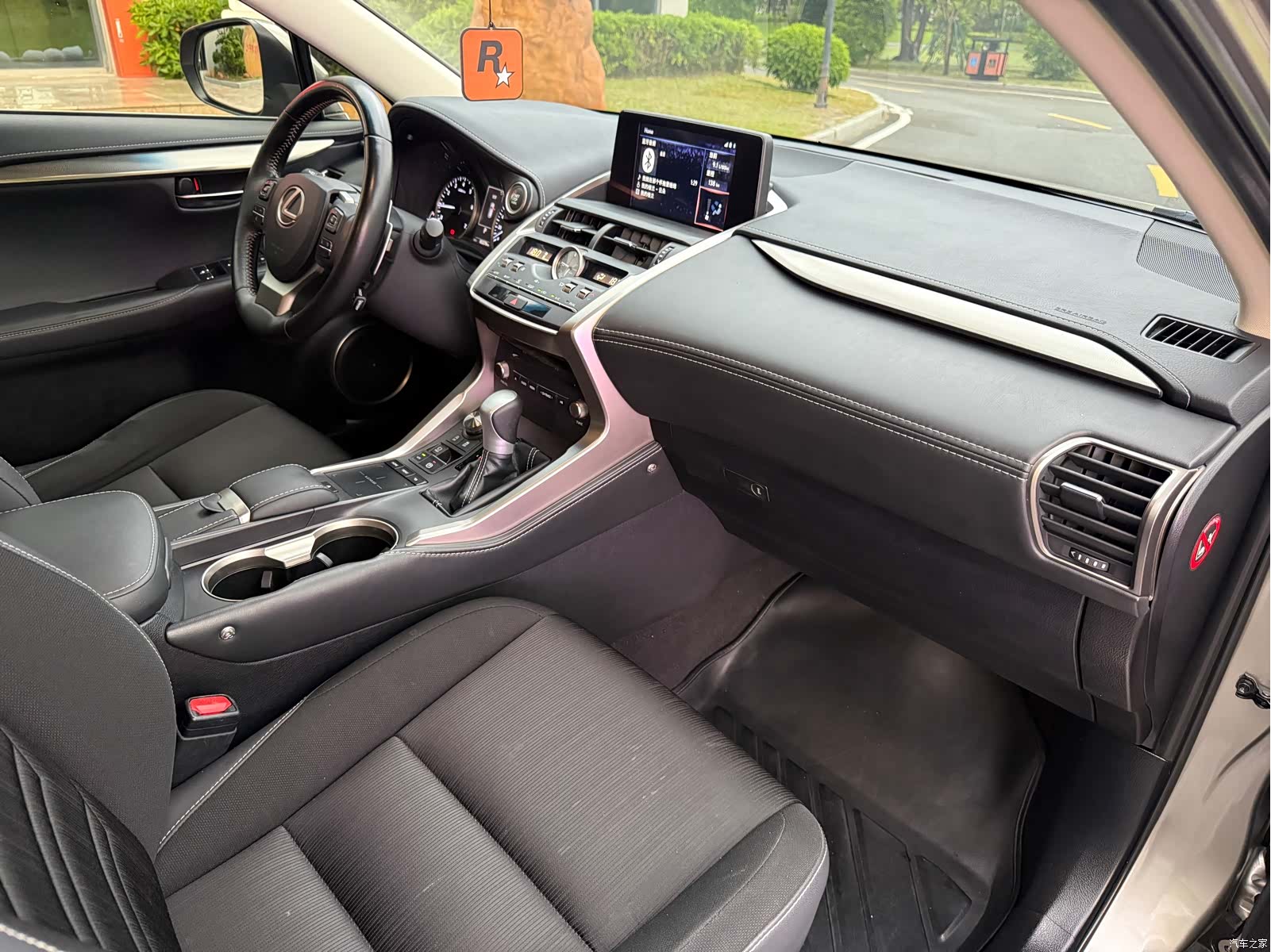 Lexus NX, 2018 14