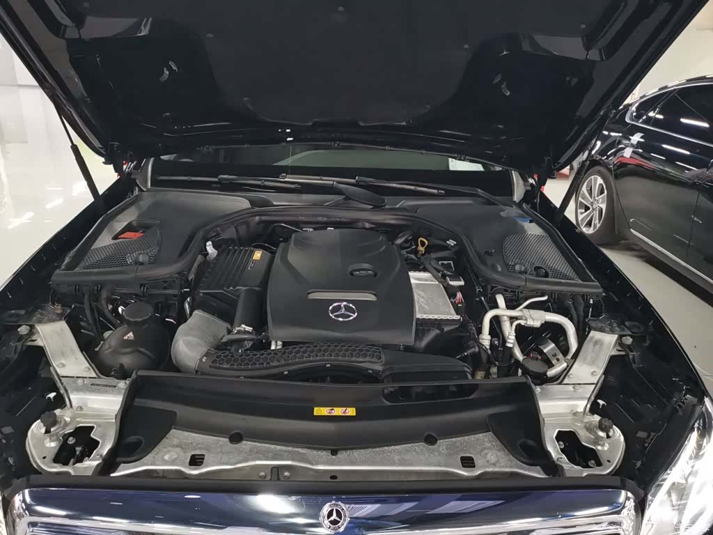 Mercedes-Benz E-Class, 2017 20