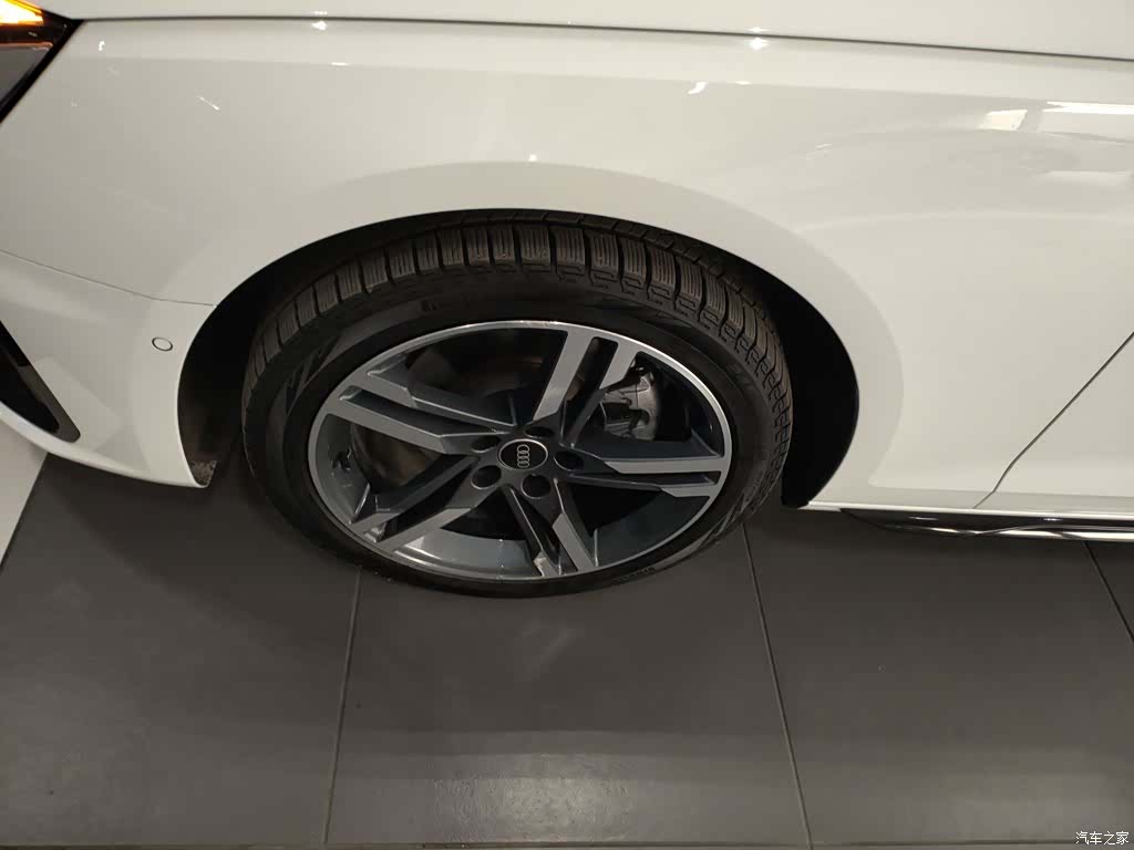 Audi A4L, 2023 23