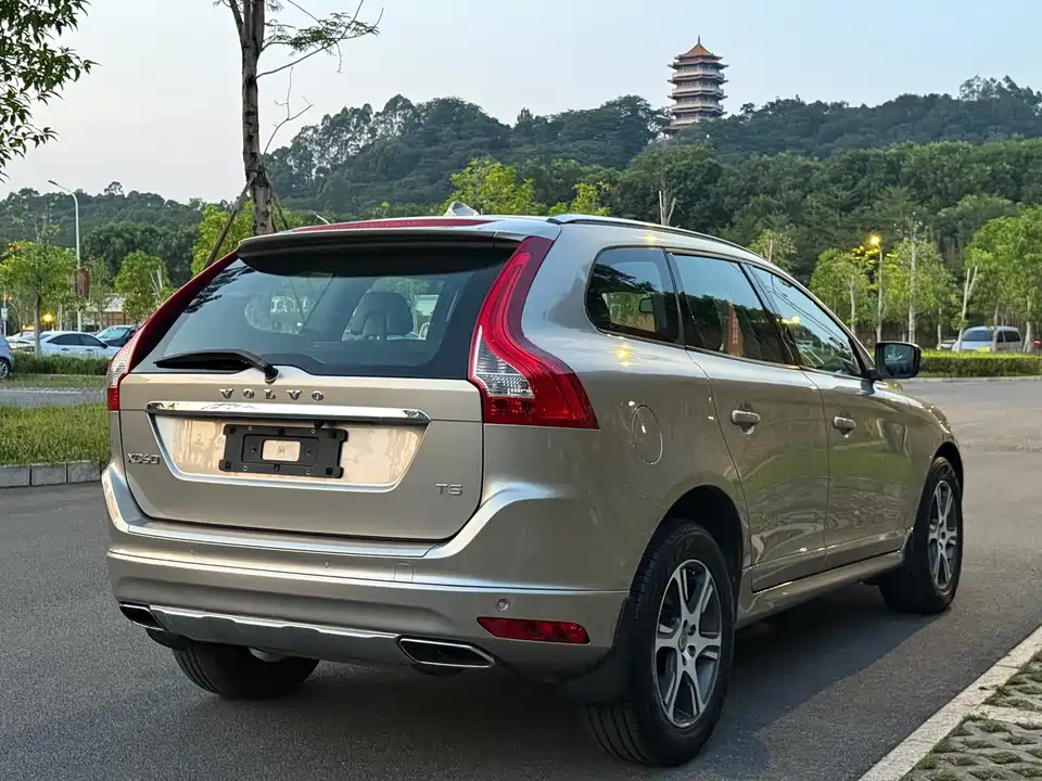 Volvo XC60
