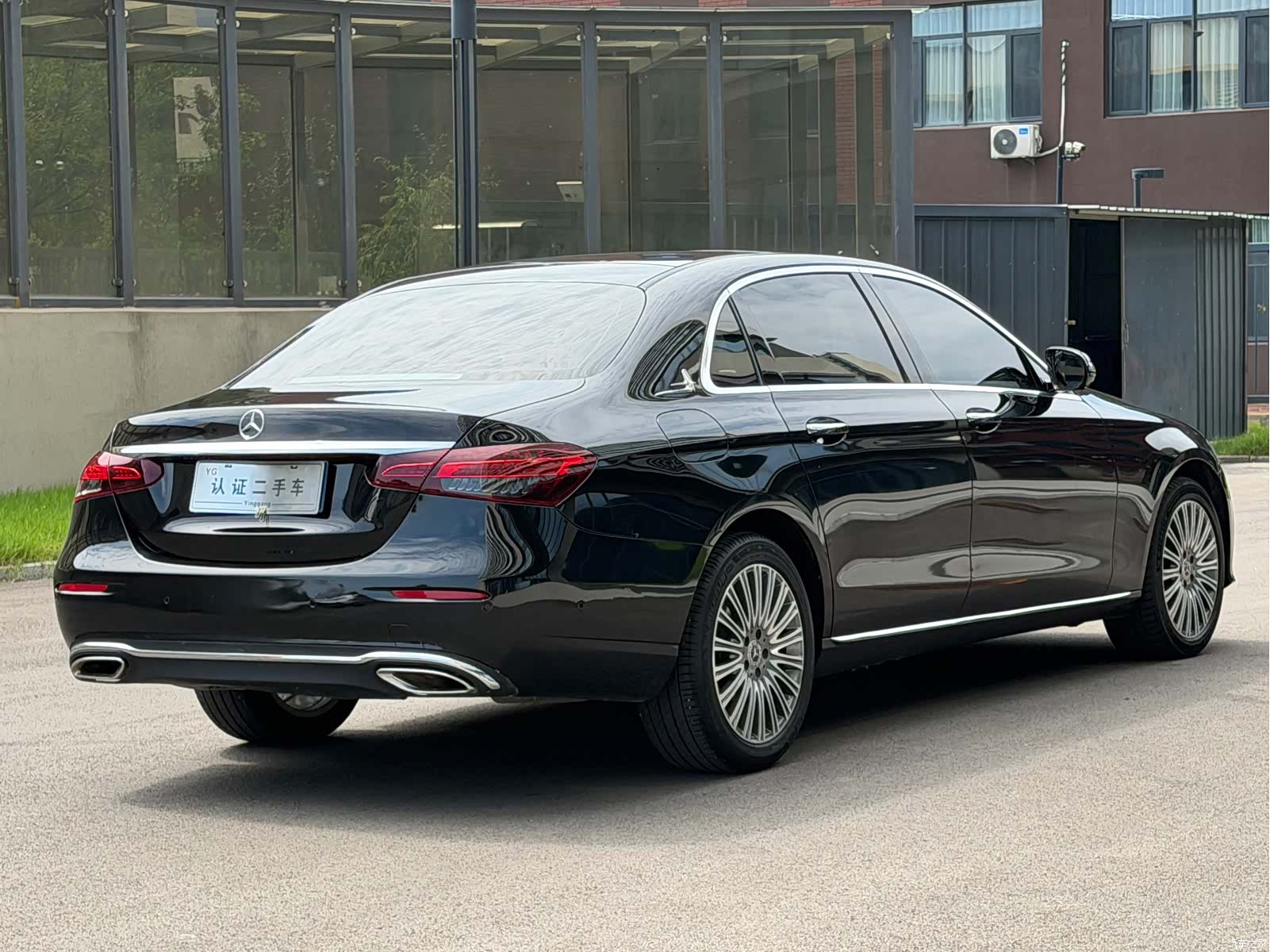 Mercedes-Benz E-Class, 2022 9