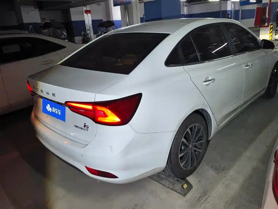 Roewe i5