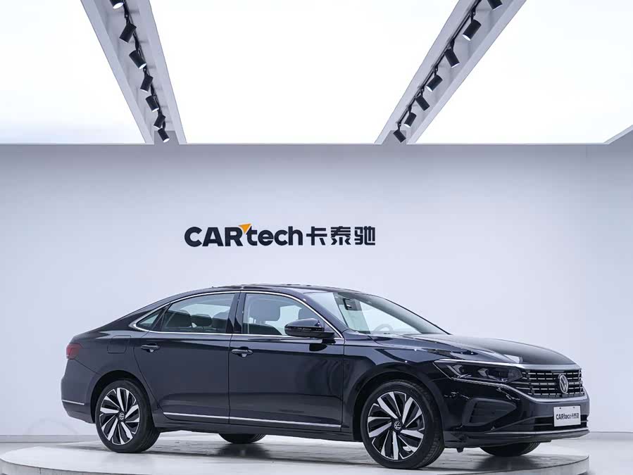 Volkswagen Passat 2025, фото 6