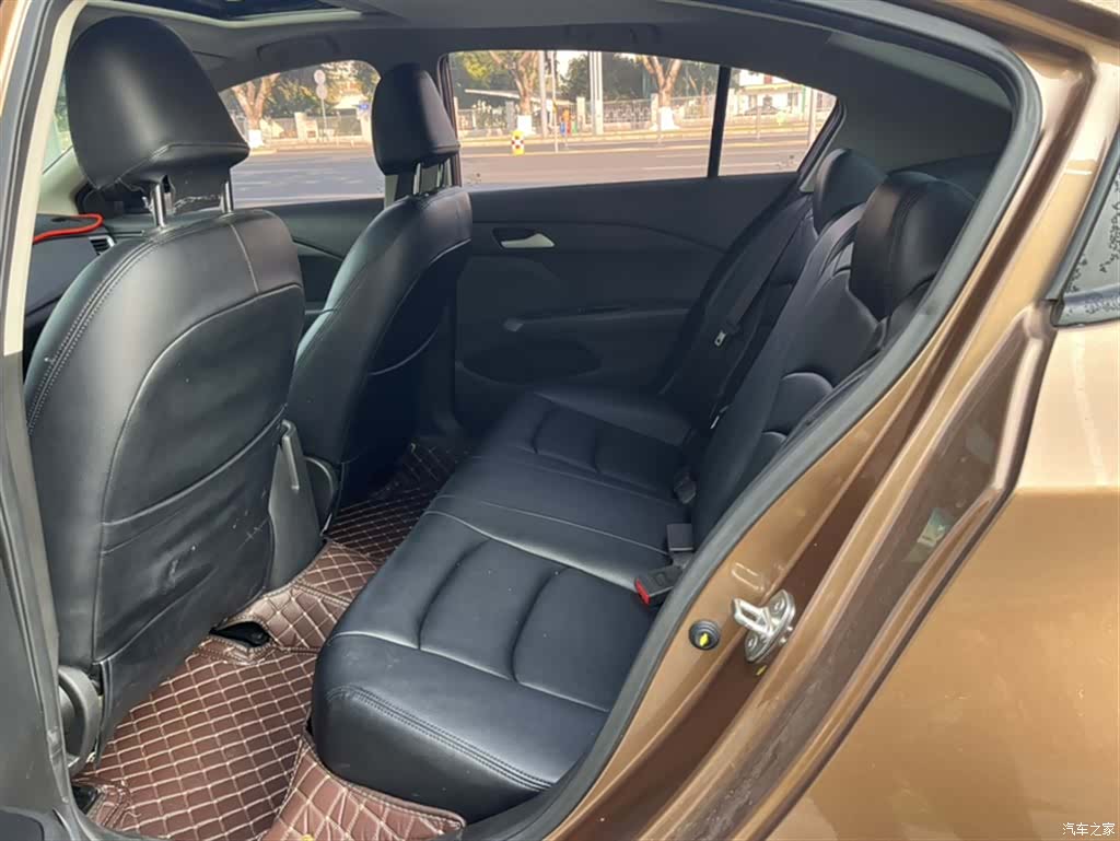 Chevrolet 320, 2018 24