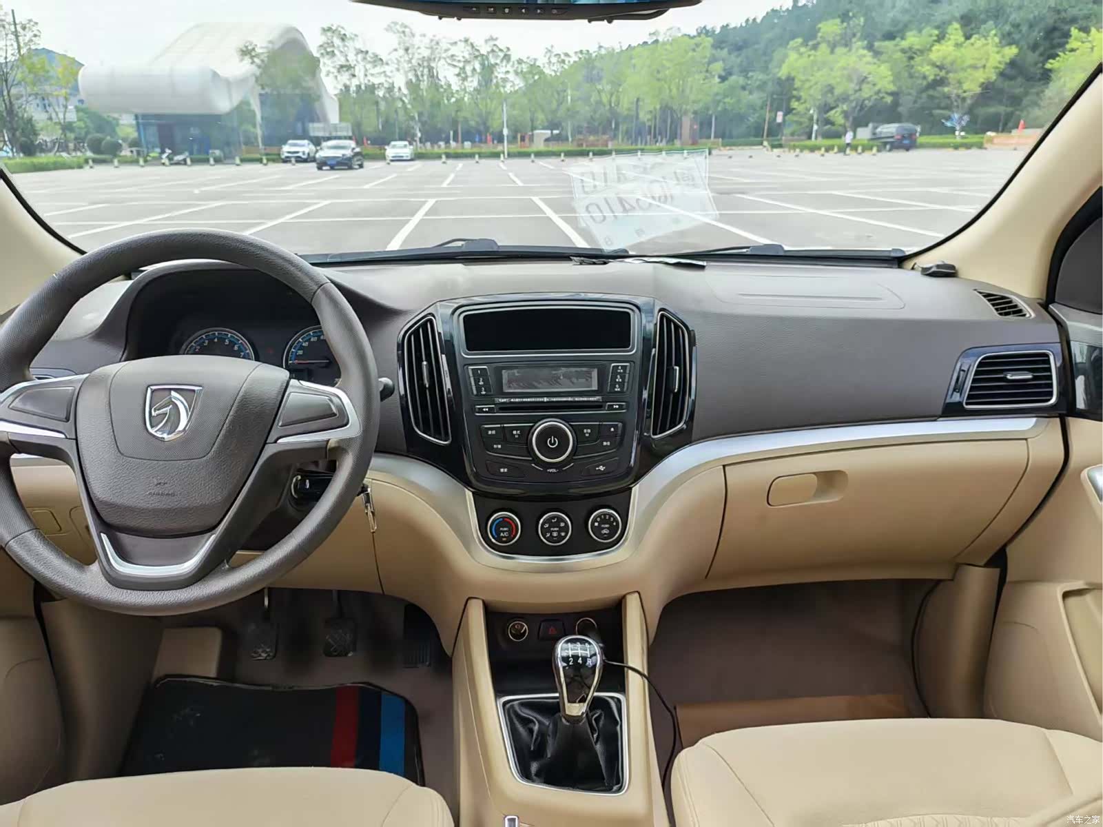Wuling 730, 2015 6
