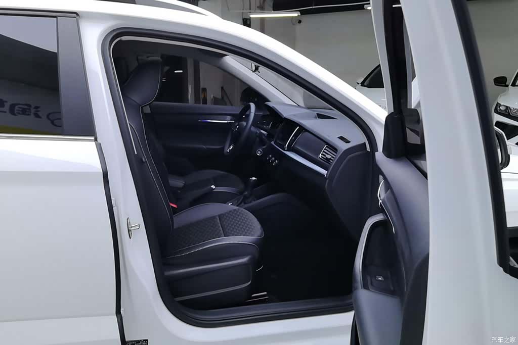 Skoda Kamiq, 2021 8