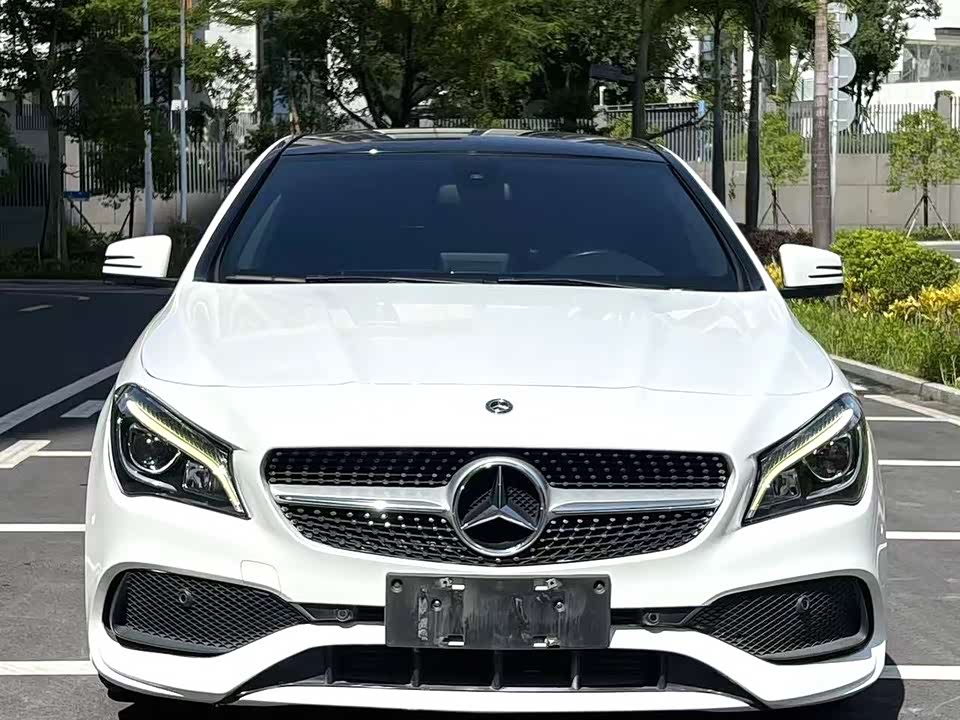 Mercedes-Benz CLA