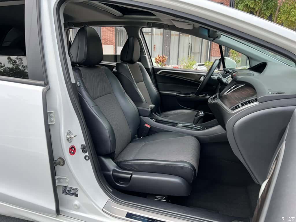 Honda Jade, 2019 23