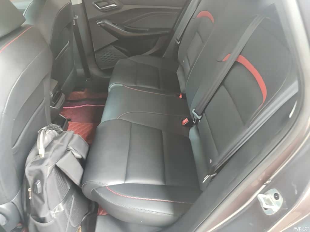 MG MG5, 2023 17
