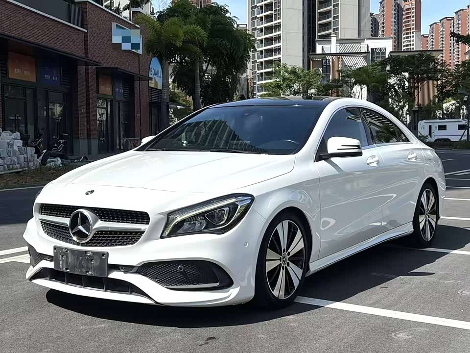 Mercedes-Benz CLA