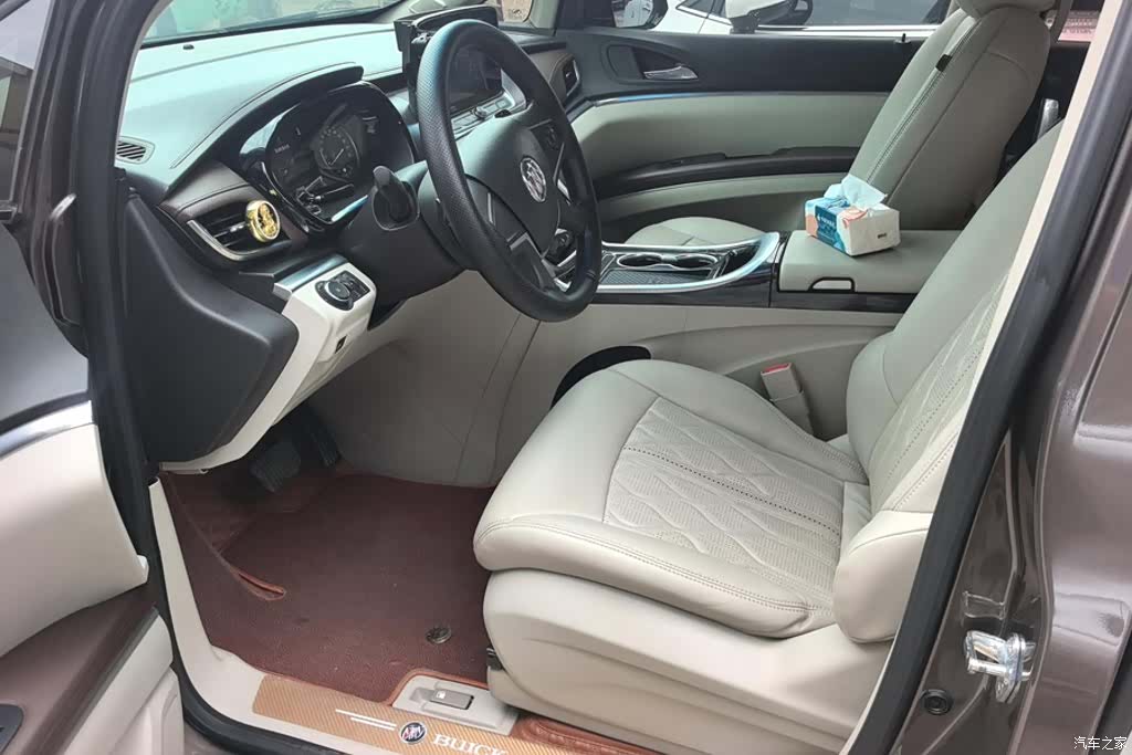 Buick GL8, 2021 9