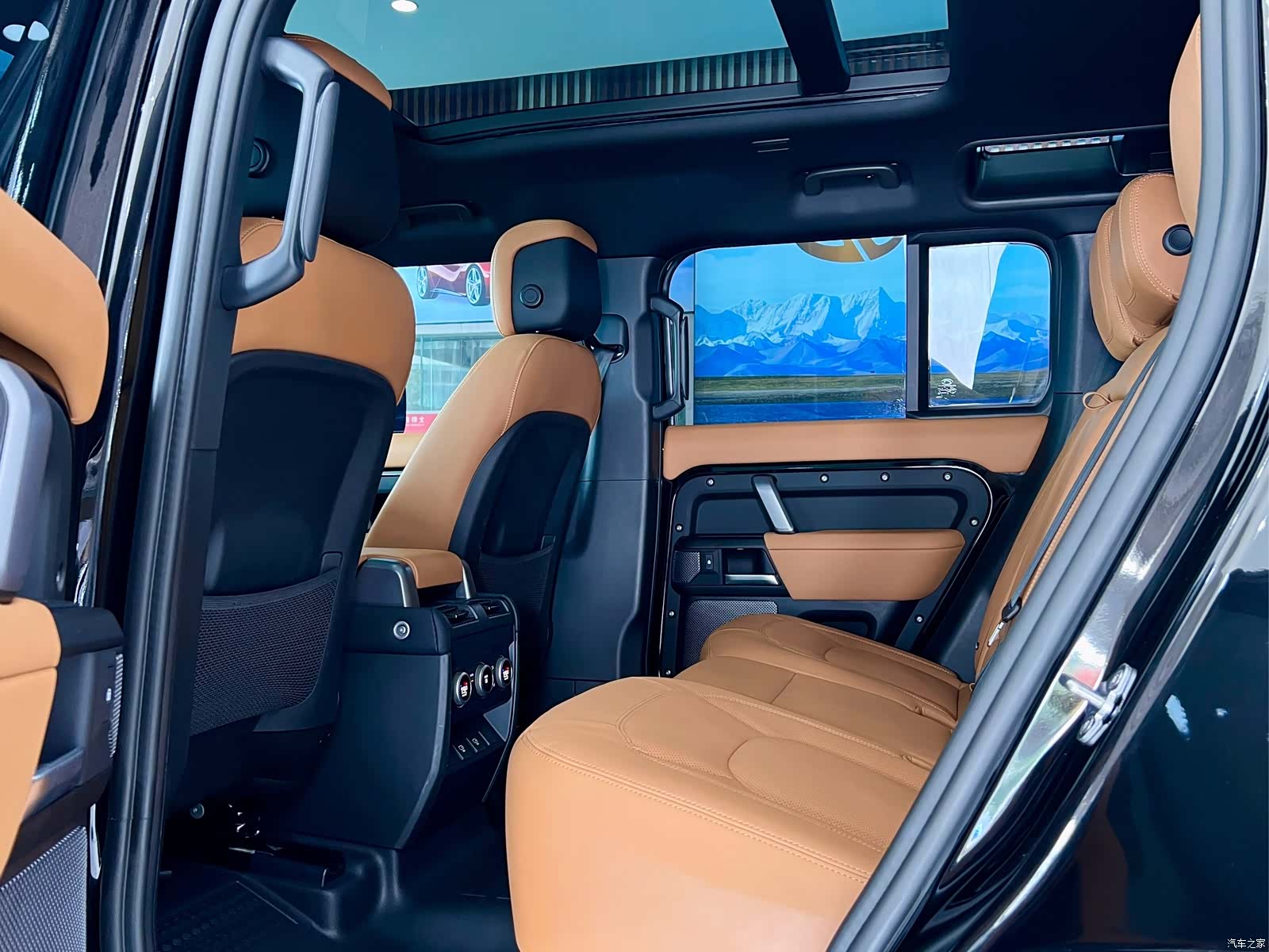Land Rover Defender, 2024 9