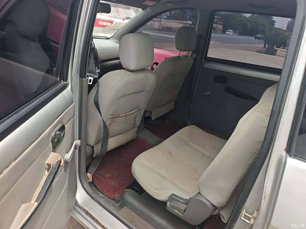 Wuling Hongguang, 2014 17