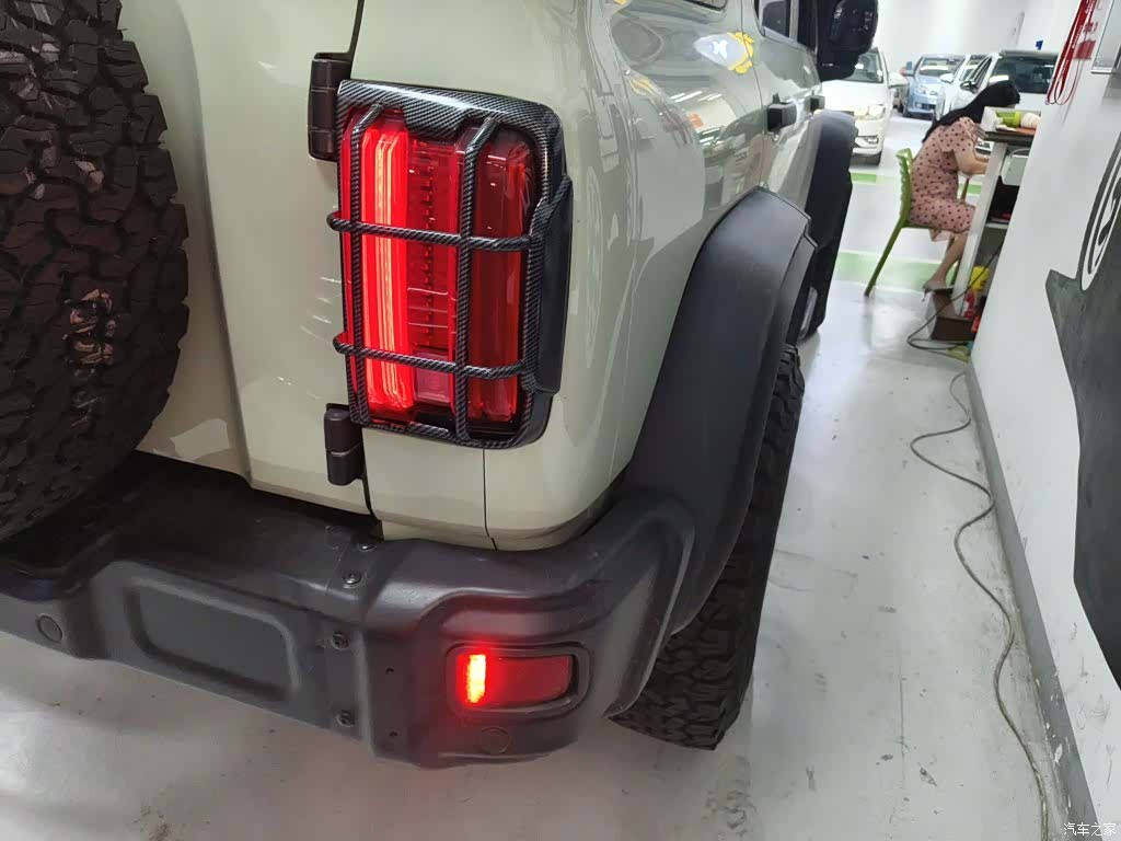Tank 300, 2023 10
