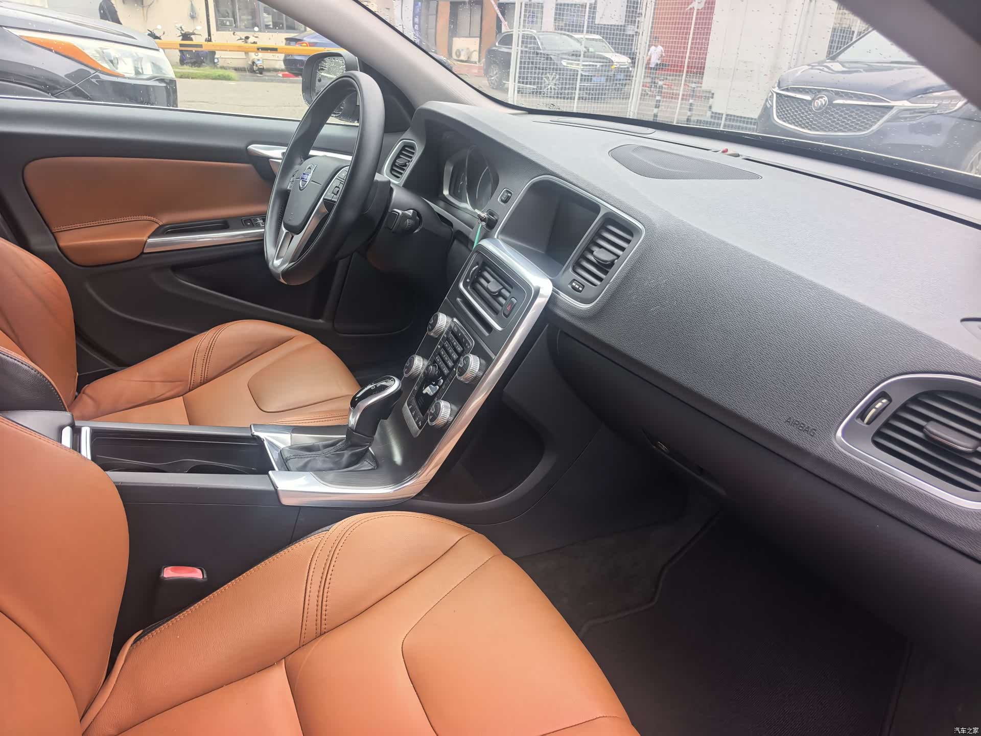 Volvo S60, 2015 27