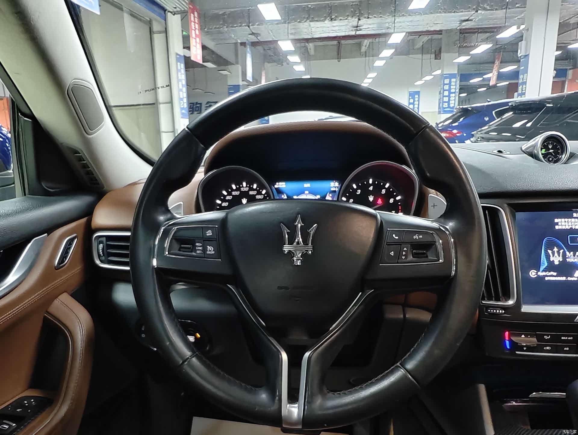 Maserati Levante, 2018 12