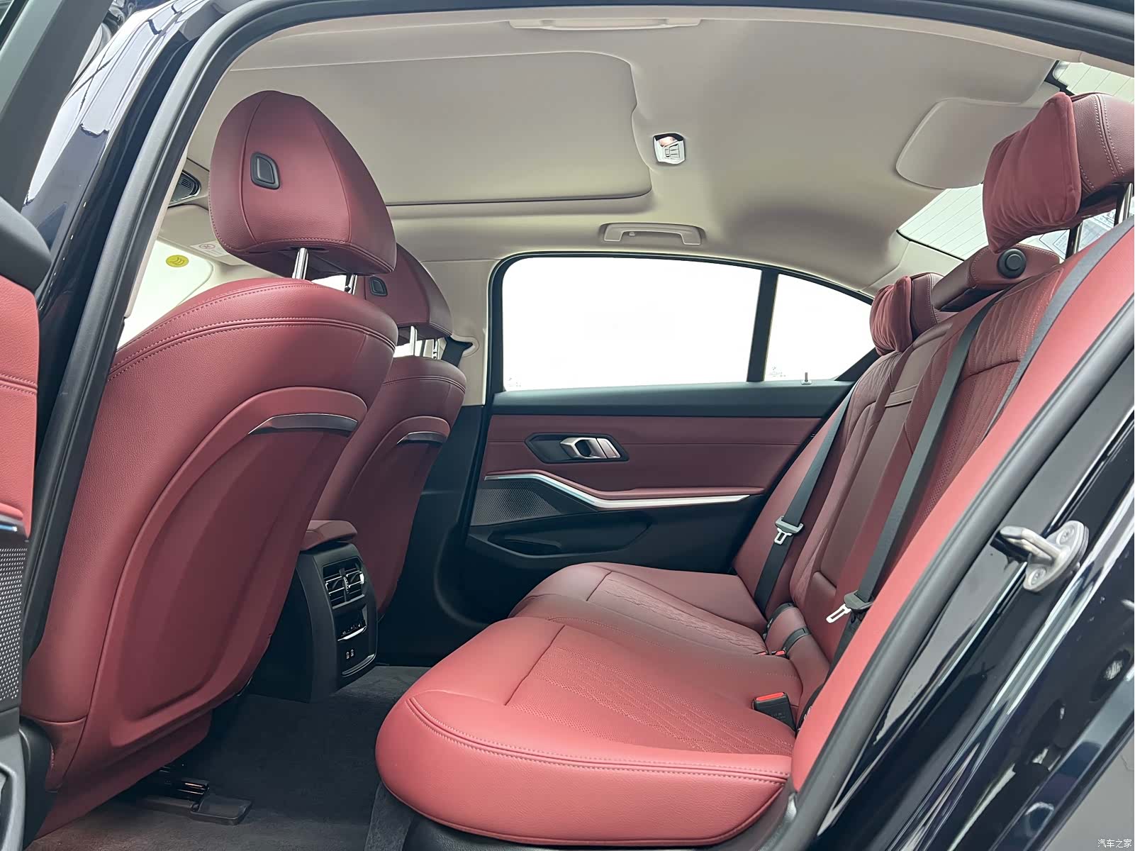 BMW i3, 2024 12