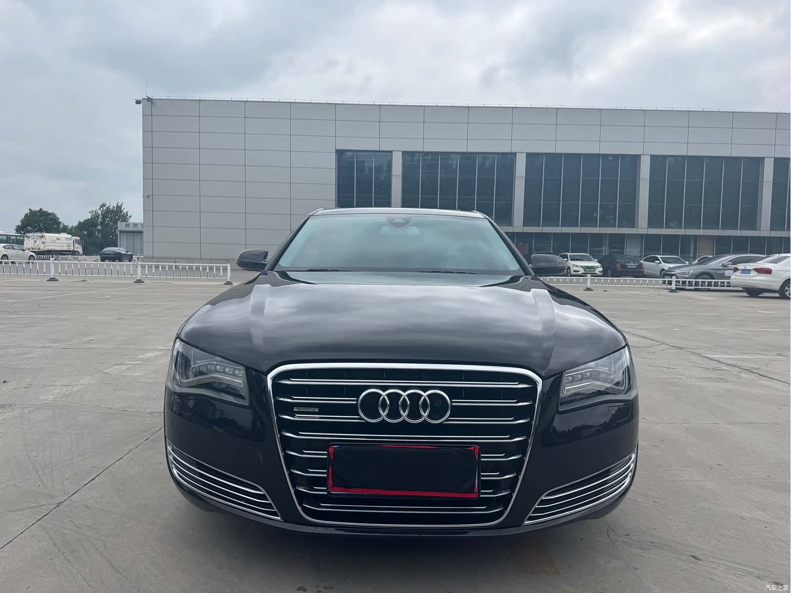 Audi A8L, 2014 1