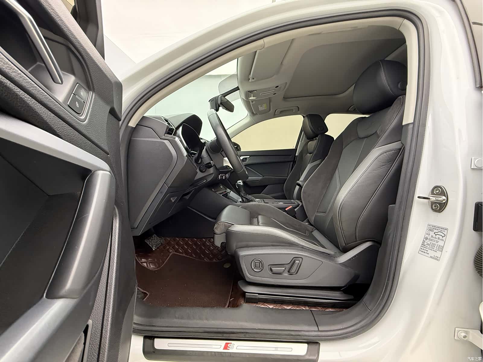 Audi Q3, 2021 19