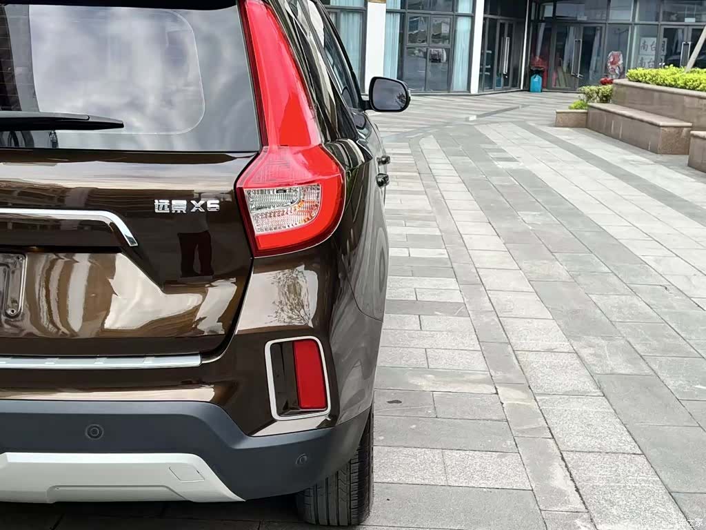 Geely X6, 2017 24