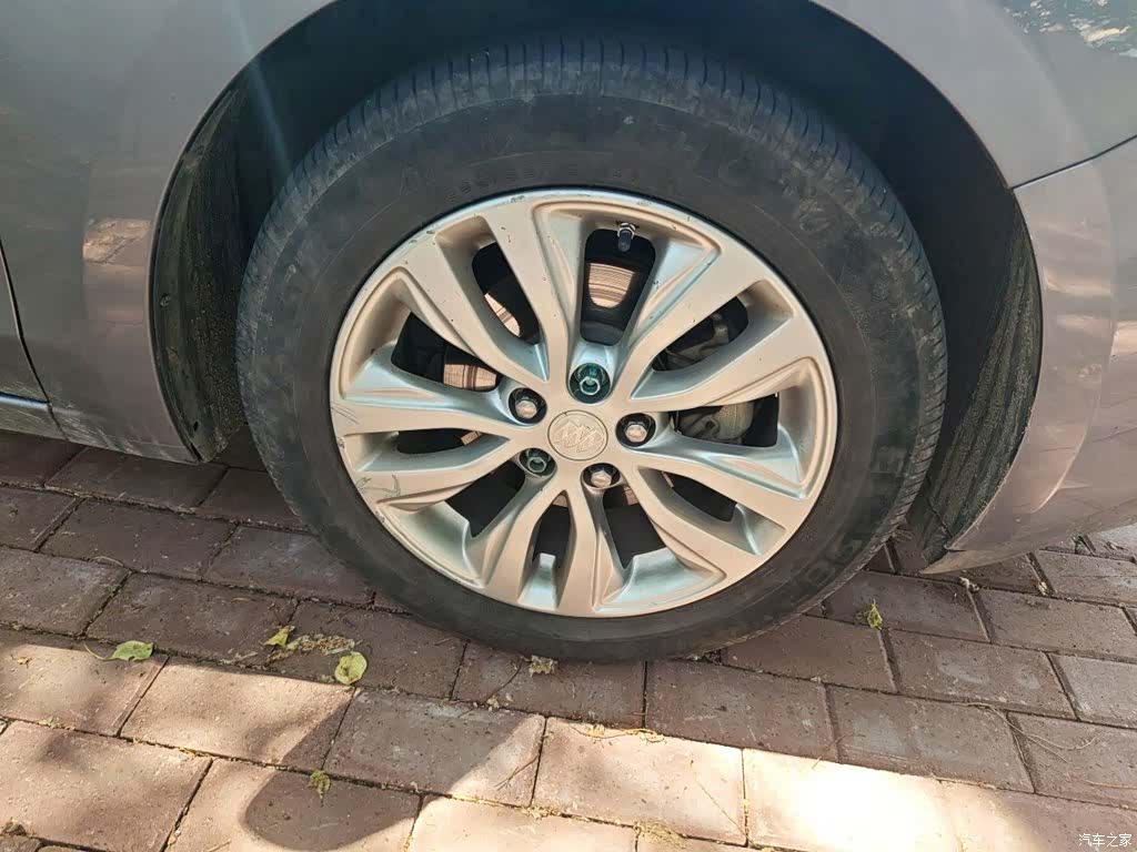 Buick V, 2018 8