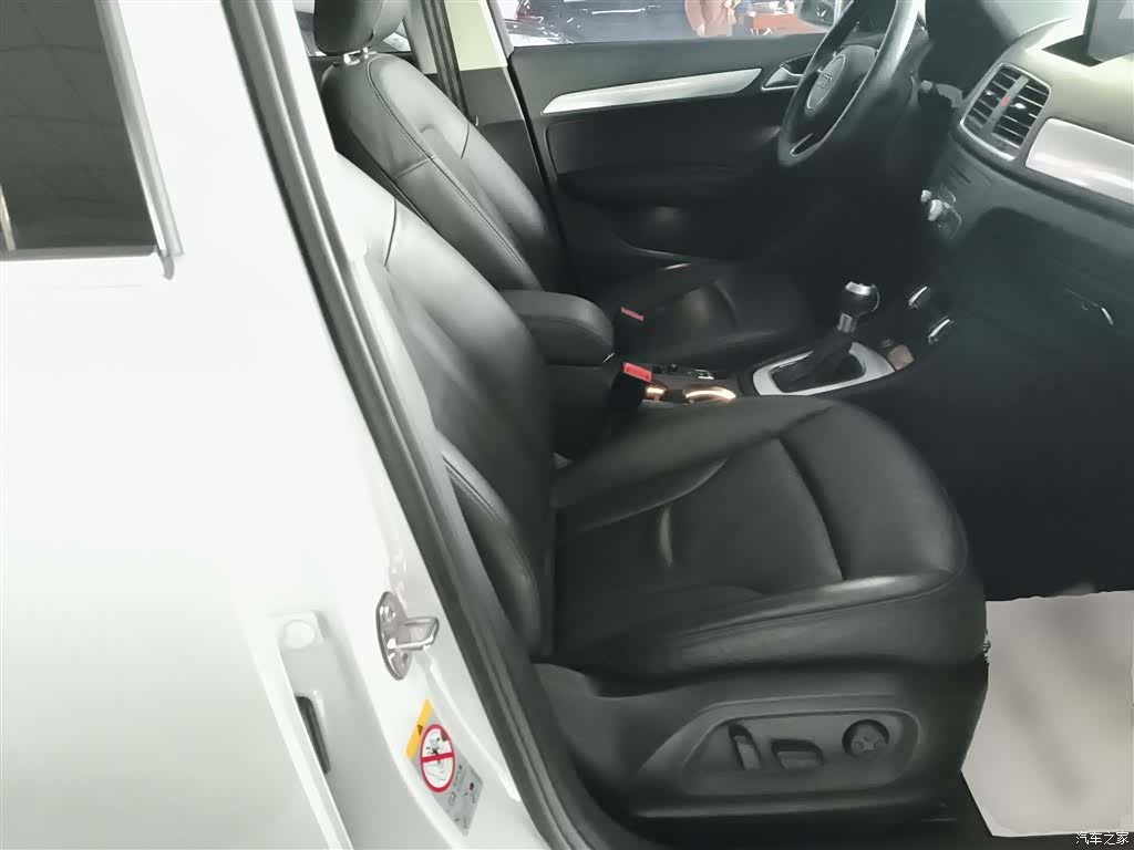 Audi Q3, 2016 25