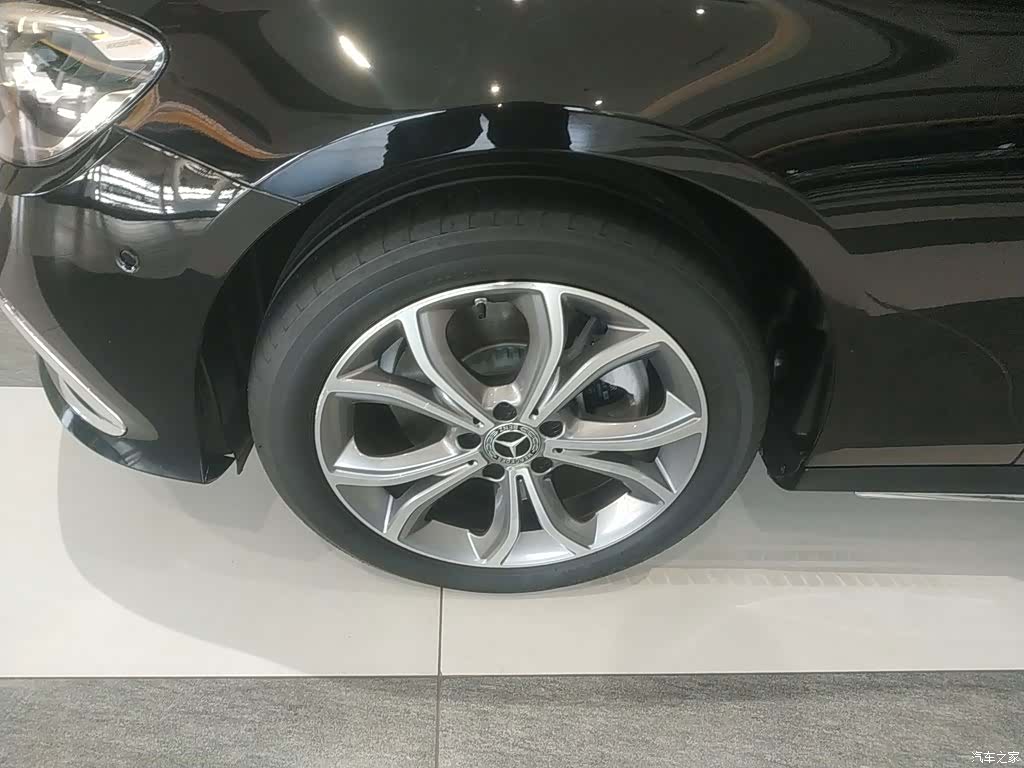 Mercedes-Benz E-Class, 2021 25