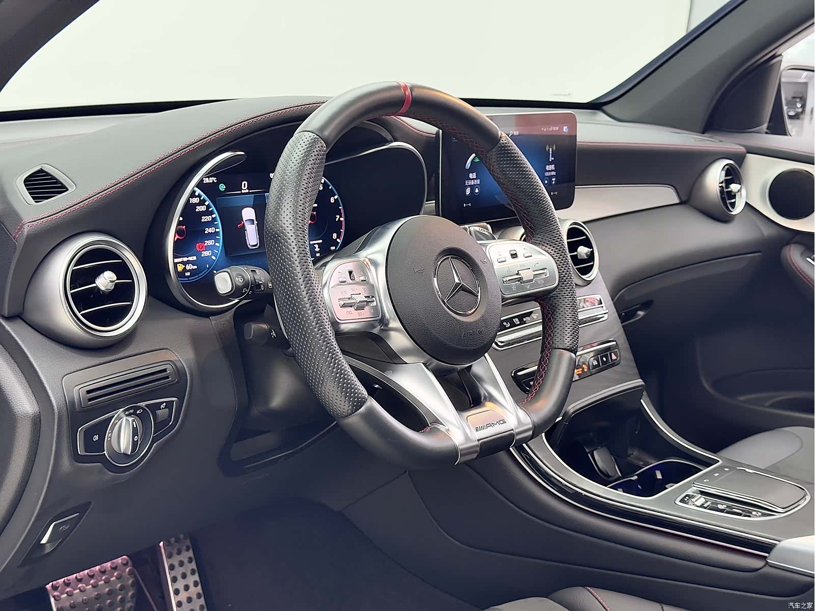Mercedes-Benz GLC, 2023 11