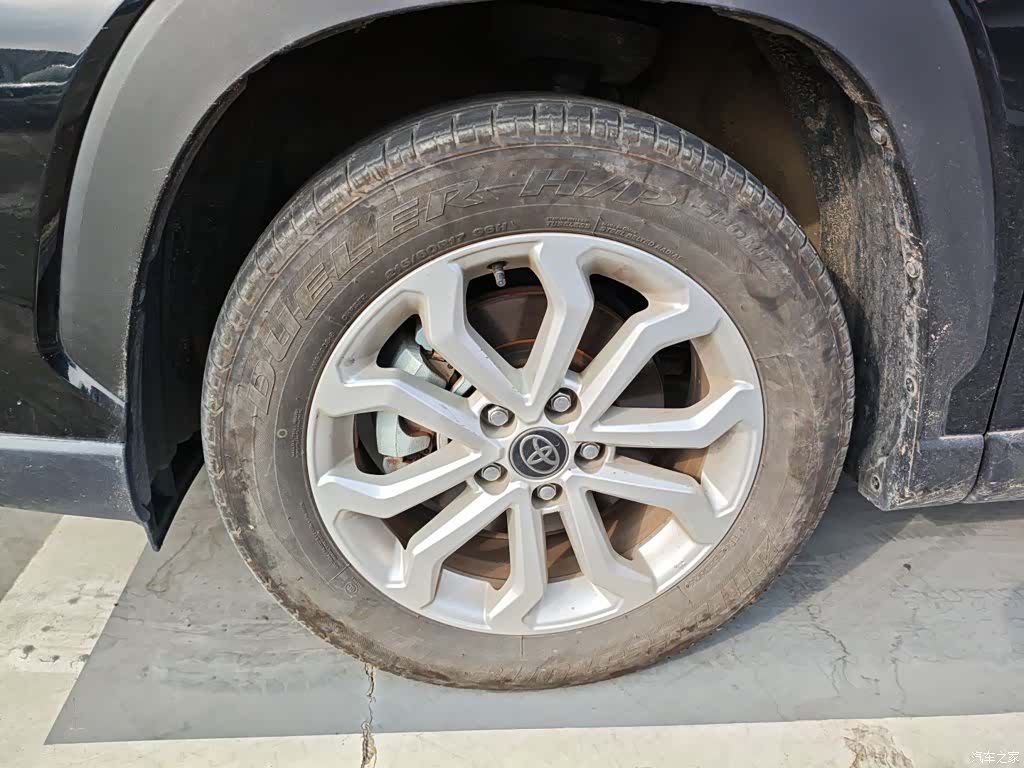 Toyota Frontlander, 2024 23