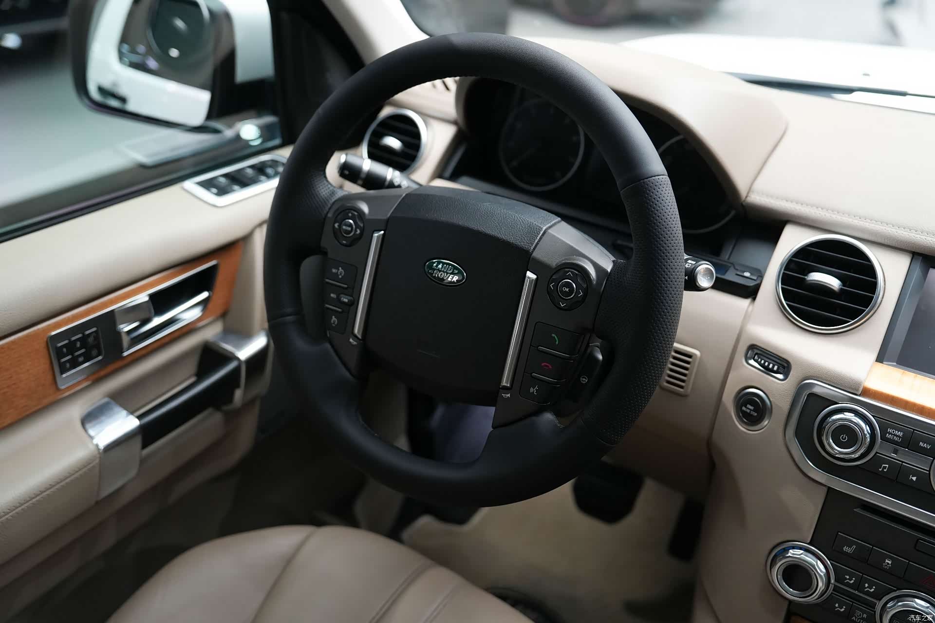 Land Rover Discovery, 2012 25