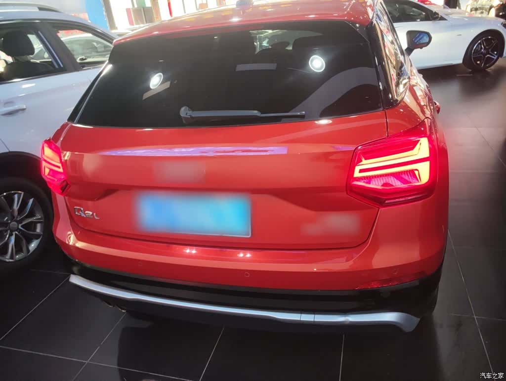 Audi Q2L, 2018 6