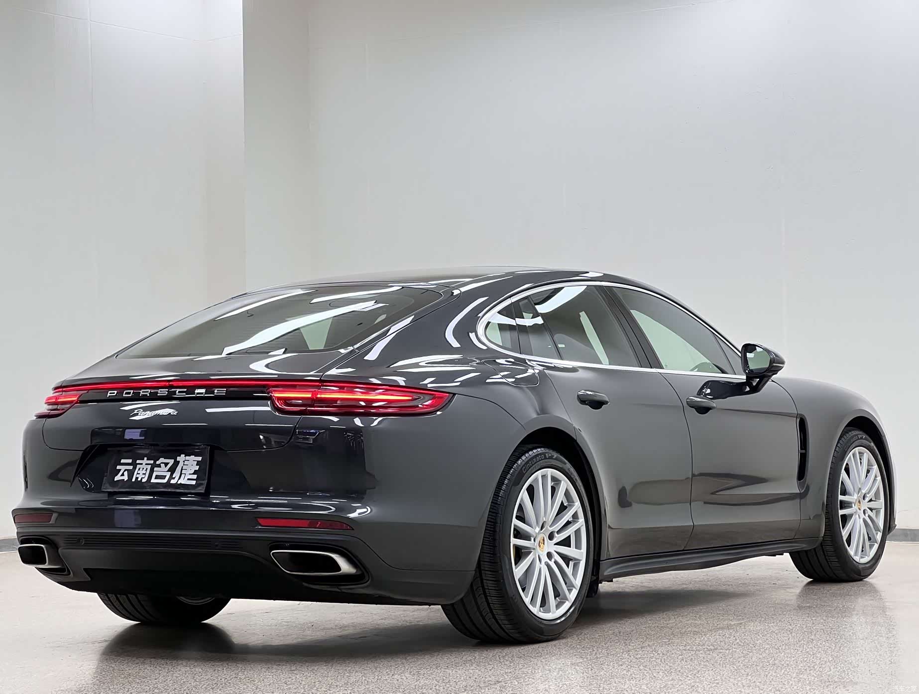 Porsche Panamera, 2017 6