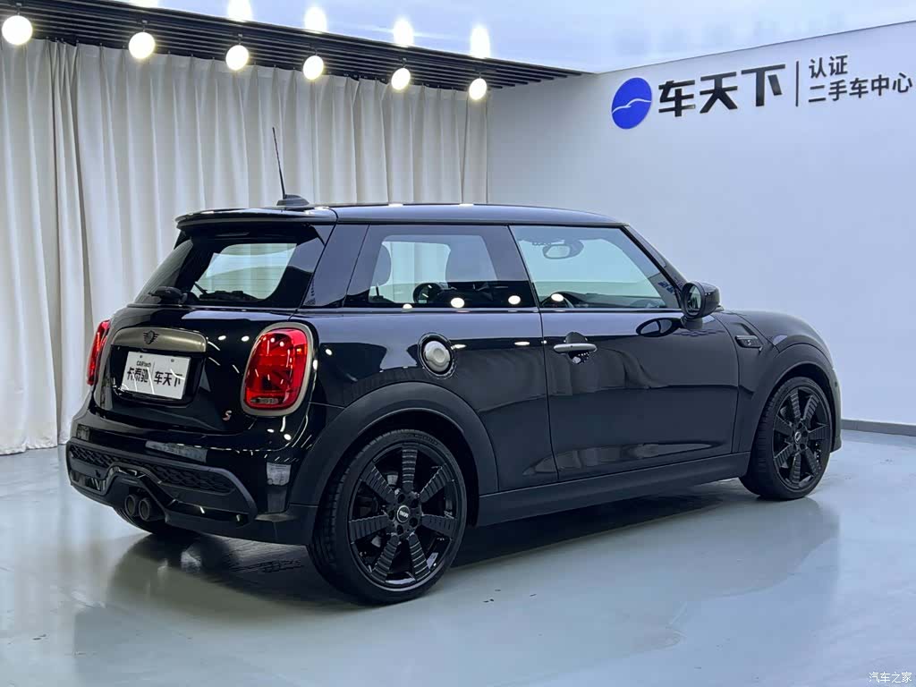 Mini Cooper, 2023 все фото